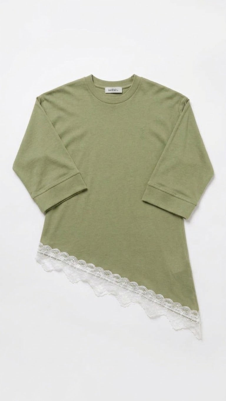 Asymmetrisch oversized T-shirt met kant